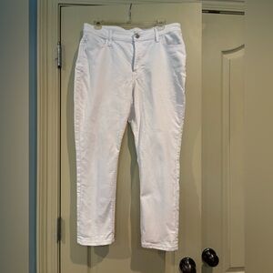 Old navy super wow skinny white Jean